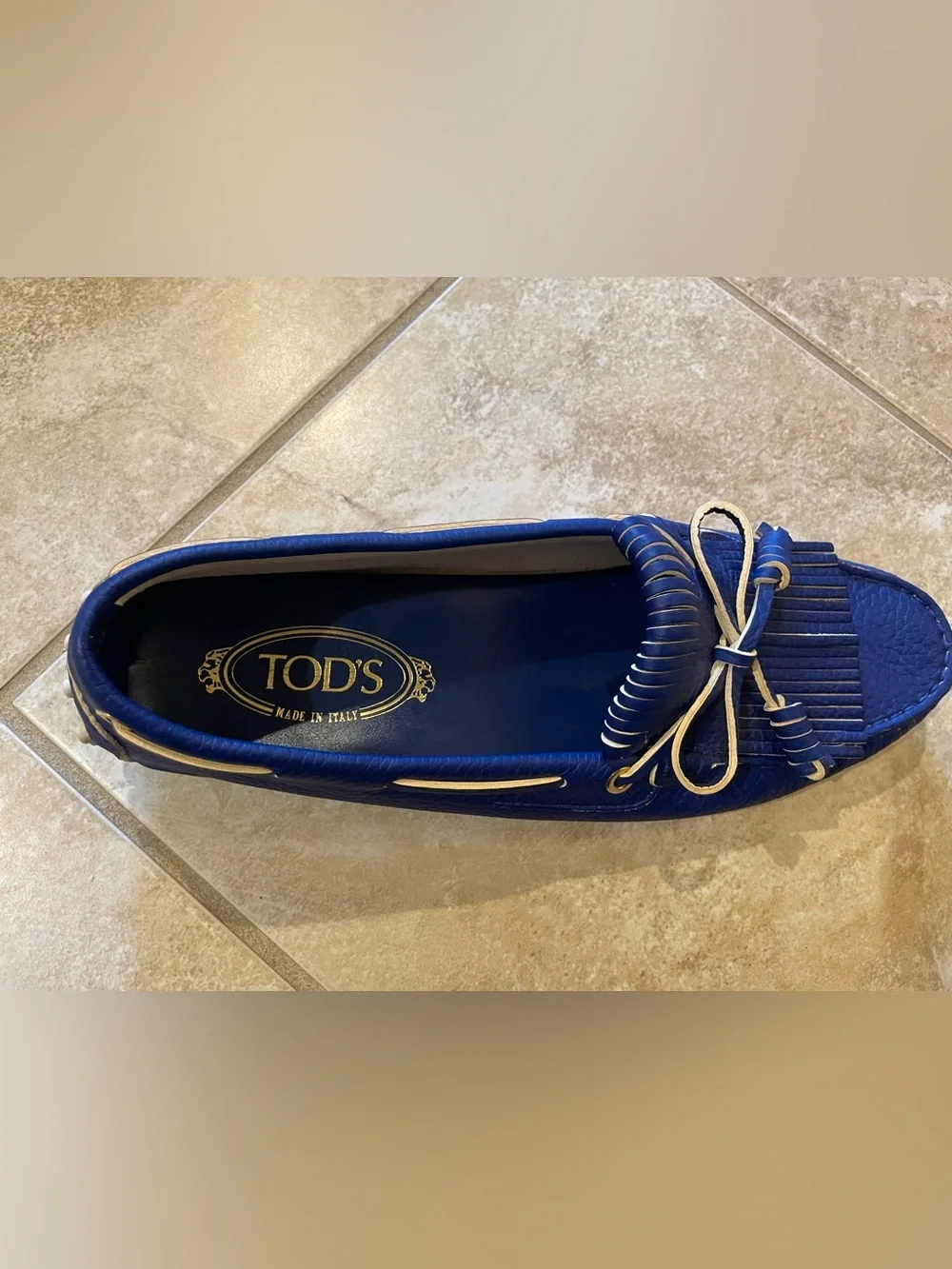 Tod's Navy Leather Kiltie Loafers with Contrasting Trim
